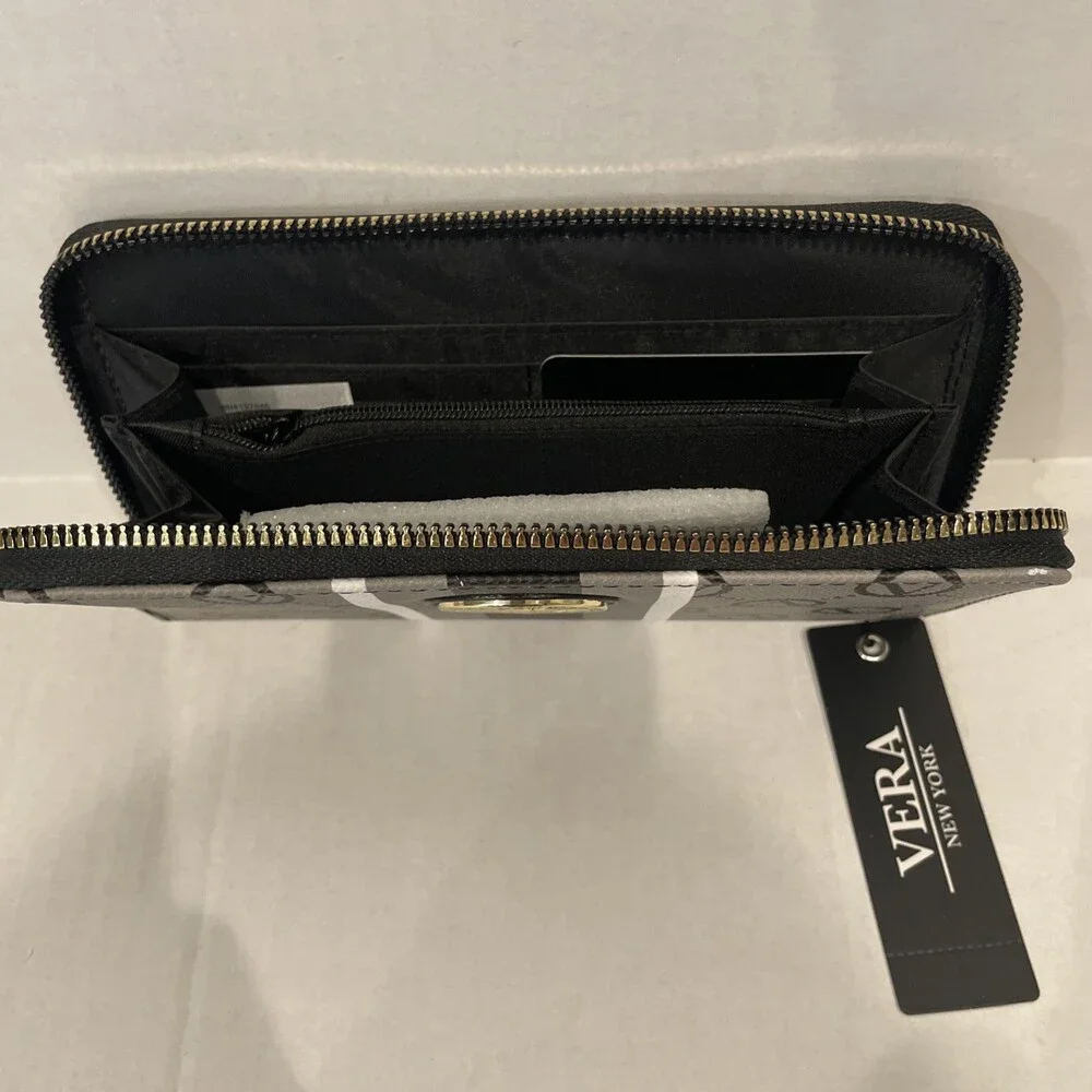 Vera Signature‎ Zip Around Wallet – Black NWT